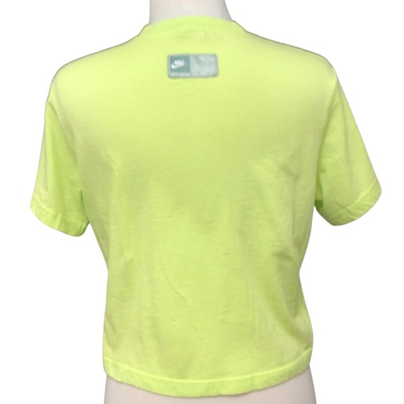 Nike Sportswear LA Graphic Boxy Crop T-Shirt - Picture 9 of 12